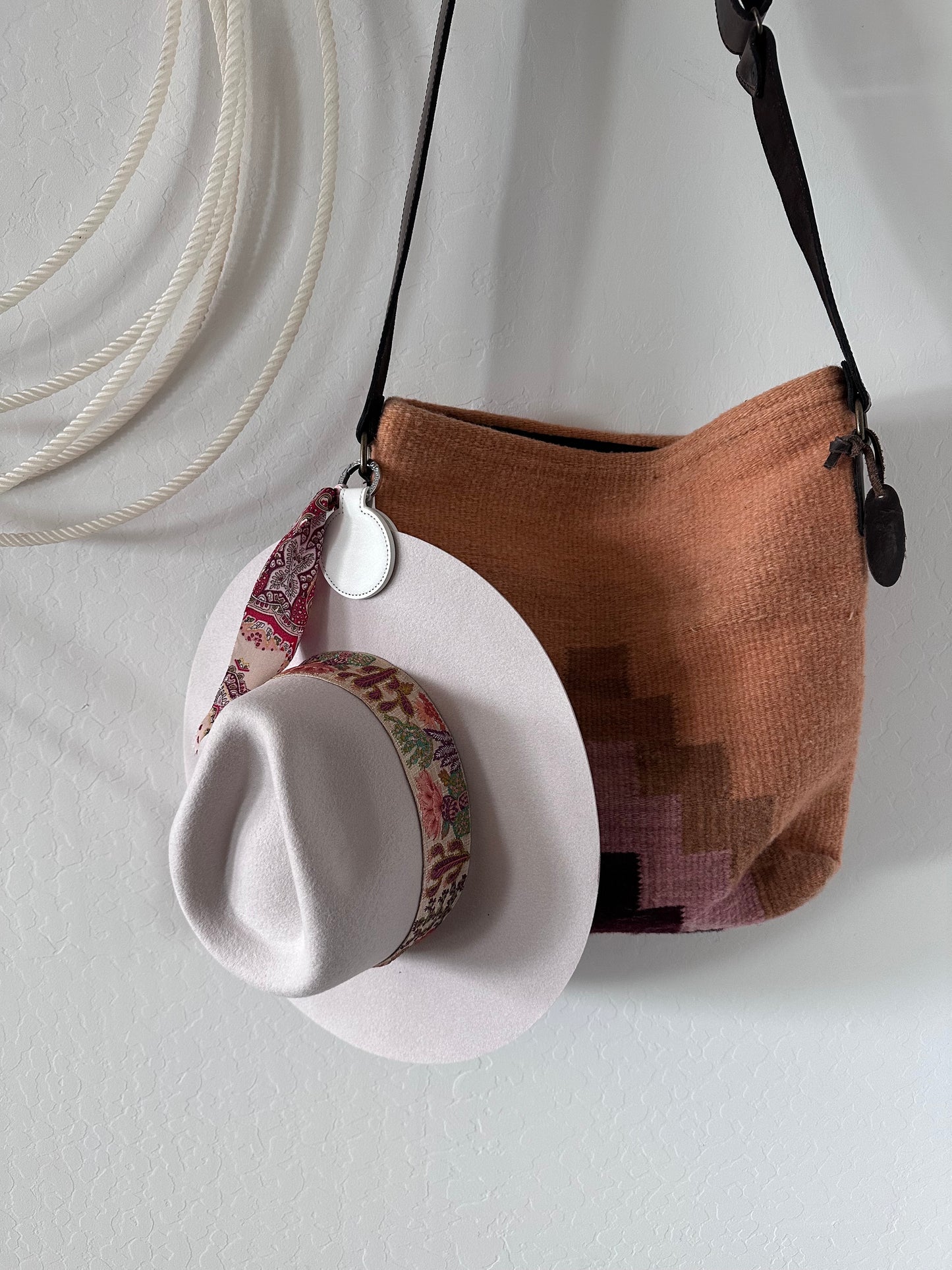 White ✦ Hat Holders ✦
